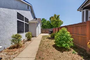 8409 Silver Run Way, Antelope, CA 95843 - Photo 21
