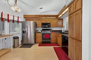 8409 Silver Run Way, Antelope, CA 95843 - Photo 9
