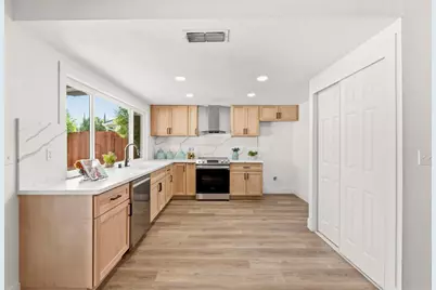 8404 Sunrise Woods Way, Sacramento, CA 95828 - Photo 9