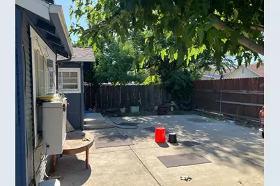 2033 S Madison Street, Stockton, CA 95206 - Photo 3