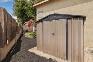 1049 Zumstein Dr, Ripon, CA 95366 - Photo 37