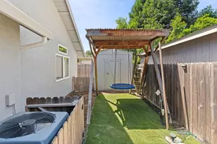 8841 Brattle Pl, Stockton, CA 95209 - Photo 41