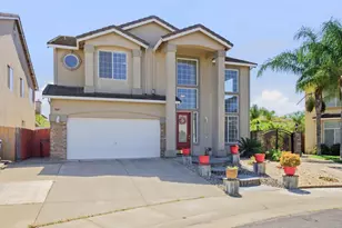 9487 Winding River Way, Elk Grove, CA 95624 - Photo 3