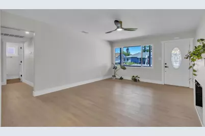 4941 Alcott Drive, Sacramento, CA 95820 - Photo 9