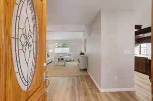924 E Milgeo Ave, Ripon, CA 95366 - Photo 5