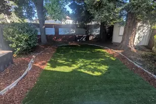 2210 7 Oaks Ct, El Dorado Hills, CA 95762 - Photo 37