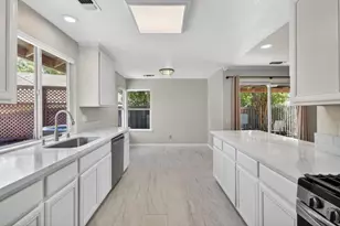 2210 7 Oaks Ct, El Dorado Hills, CA 95762 - Photo 15