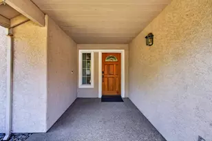 2210 7 Oaks Ct, El Dorado Hills, CA 95762 - Photo 7