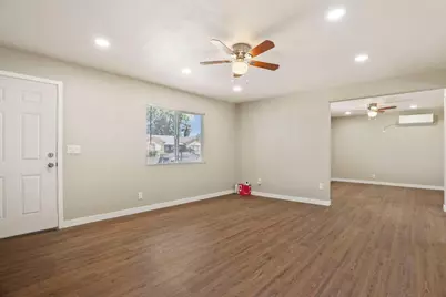 2346 E Hackberry Street Califo, Stockton, CA 95205 - Photo 3