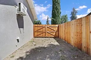 2346 E Hackberry Street Califo, Stockton, CA 95205 - Photo 17