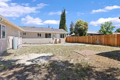 2346 E Hackberry Street Califo, Stockton, CA 95205 - Photo 15