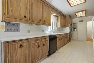1300 N Berkeley Ave, Turlock, CA 95380 - Photo 21