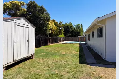 8845 Los Olivas Court, Stockton, CA 95210 - Photo 35