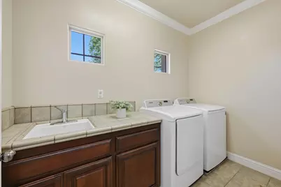8587 Indianwood Lane, Roseville, CA 95747 - Photo 55