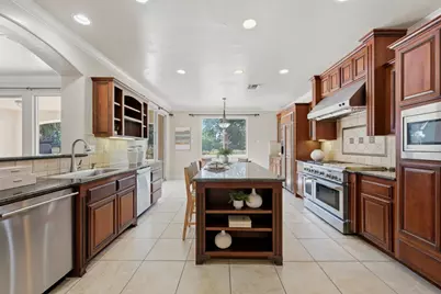 8587 Indianwood Lane, Roseville, CA 95747 - Photo 17