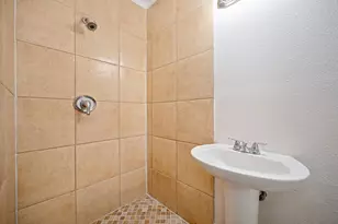 539 Lindsay Ave, Sacramento, CA 95838 - Photo 17