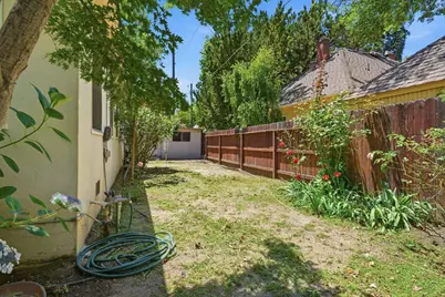 4457 I Street, Sacramento, CA 95819 - Photo 27