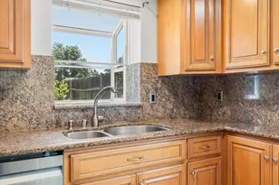 7943 Glen Stone Ave, Citrus Heights, CA 95610 - Photo 11