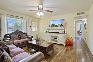 9046 San Pasqual Way, Stockton, CA 95210 - Photo 5
