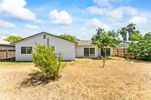 9 Monaghan Cir, Sacramento, CA 95823 - Photo 37