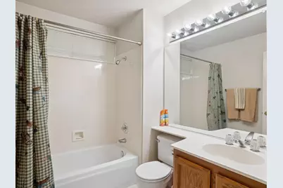 8440 Amrita Court, Sacramento, CA 95828 - Photo 19