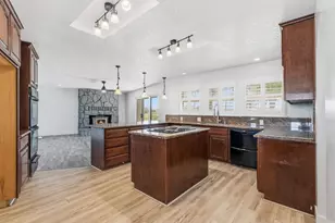 10606 Pioneer Ave, Oakdale, CA 95361 - Photo 35