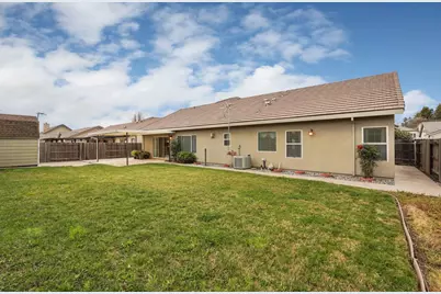 954 Stampede Trail, Galt, CA 95632 - Photo 9