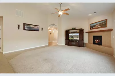 954 Stampede Trail, Galt, CA 95632 - Photo 15