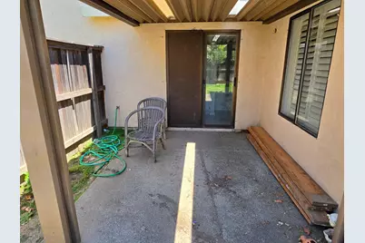 1 Sandhill Ct, Sacramento, CA 95831 - Photo 29