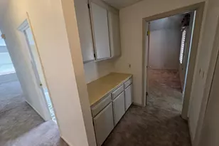 1 Sandhill Ct, Sacramento, CA 95831 - Photo 13