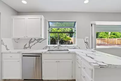 936 Oakbrooke Court, Modesto, CA 95351 - Photo 15
