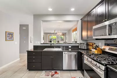 9421 Blue Mountain Way, Sacramento, CA 95829 - Photo 5