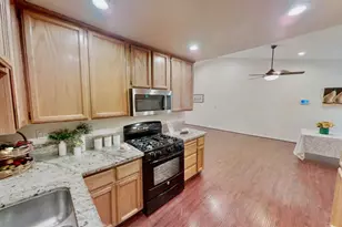 7340 Hamden Pl, Sacramento, CA 95842 - Photo 27