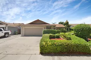 530 Mahogany Ln, Tracy, CA 95376 - Photo 3