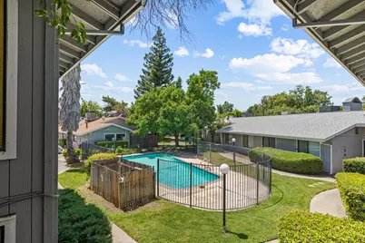 1326 Oak Terrace Court #12, Sacramento, CA 95825 - Photo 11