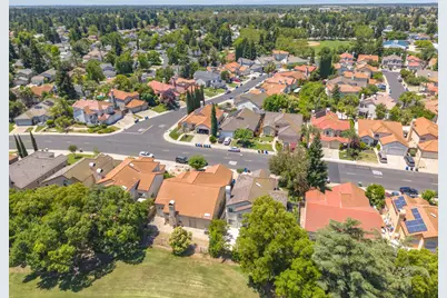 9063 Old Creek Drive, Elk Grove, CA 95758 - Photo 51