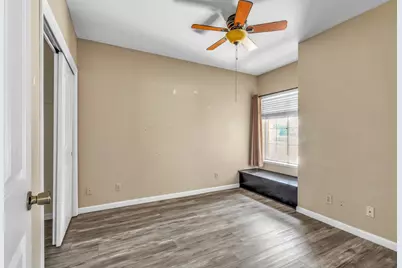 9063 Old Creek Drive, Elk Grove, CA 95758 - Photo 25