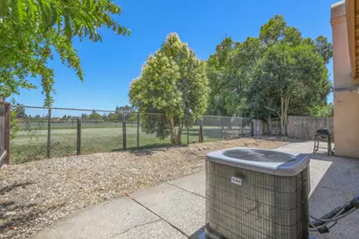 9063 Old Creek Drive, Elk Grove, CA 95758 - Photo 67
