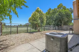 9063 Old Creek Dr, Elk Grove, CA 95758 - Photo 67