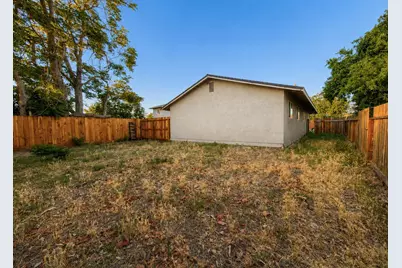 336 1st Street, Livingston, CA 95334 - Photo 23