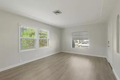 1221 S Pleasant Avenue, Lodi, CA 95240 - Photo 11