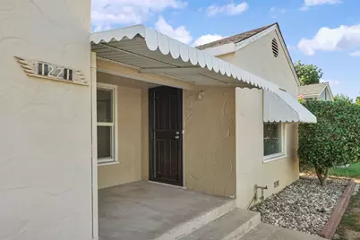 1221 S Pleasant Avenue, Lodi, CA 95240 - Photo 7