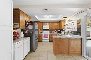 5905 Merlindale Dr, Citrus Heights, CA 95610 - Photo 9