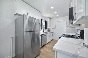 384 Du Bois Ave, Sacramento, CA 95838 - Photo 9