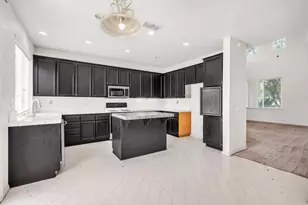 8859 Shasta Lily Dr, Elk Grove, CA 95624 - Photo 13