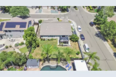9516 Grasmeer Way, Elk Grove, CA 95624 - Photo 7