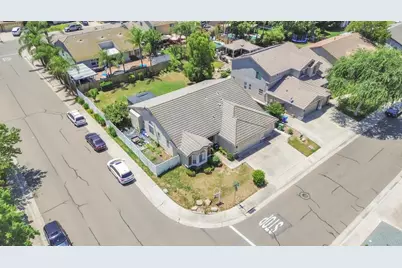 9516 Grasmeer Way, Elk Grove, CA 95624 - Photo 5