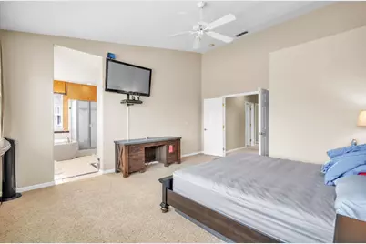 9516 Grasmeer Way, Elk Grove, CA 95624 - Photo 21