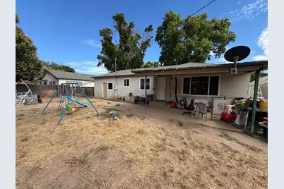 1917 Dartmouth Court, Modesto, CA 95350 - Photo 11