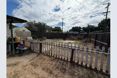 1917 Dartmouth Court, Modesto, CA 95350 - Photo 13